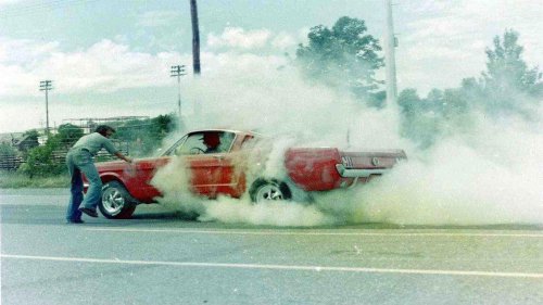 Muscle Cars, Tire-Smoking Pics of '70s Muscle Cars in Their Heyday
