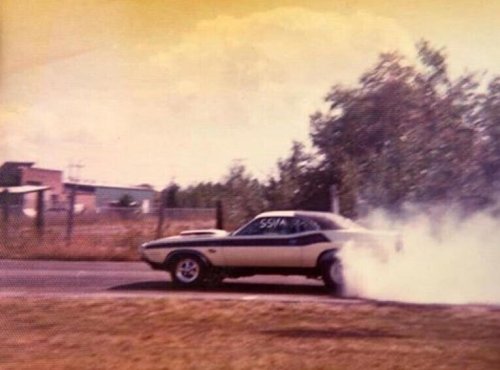 Tire-Smoking Pics of '70s Muscle Cars in Their Heyday