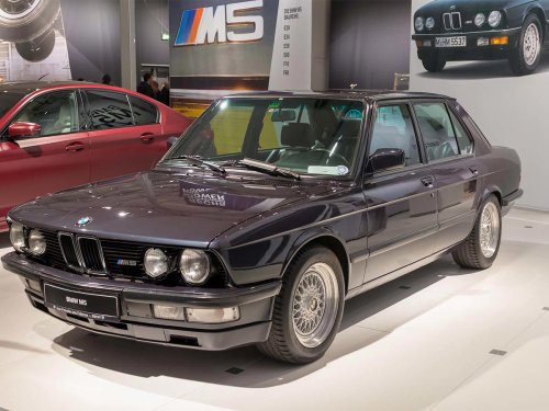 20 iconic Cars that defined the 1980s