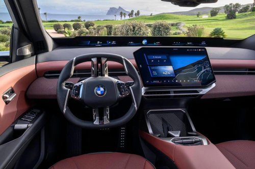 BMW, BMW iX3, El BMW iX3 desborda su demanda y obliga a duplicar los turnos en la fábrica de Debrecen