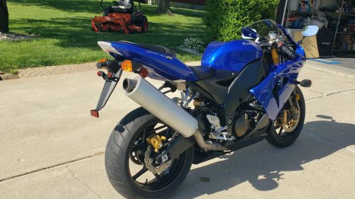The used motorcycle cheaper than a new Grom, but way more capable