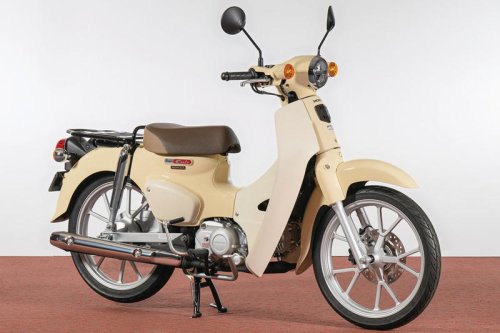 ホンダから待望の新基準原付シリーズがドドンと4機種同時公開! 原付二種モデルとの違いをまとめて解説