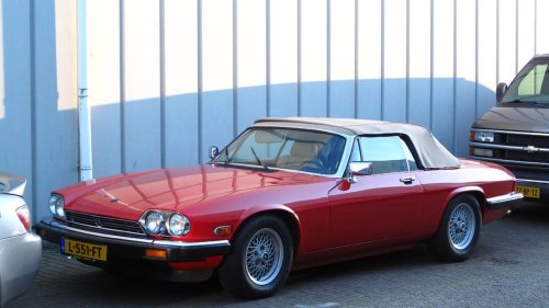 9 luxury coupes from the ’70s collectors are rediscovering