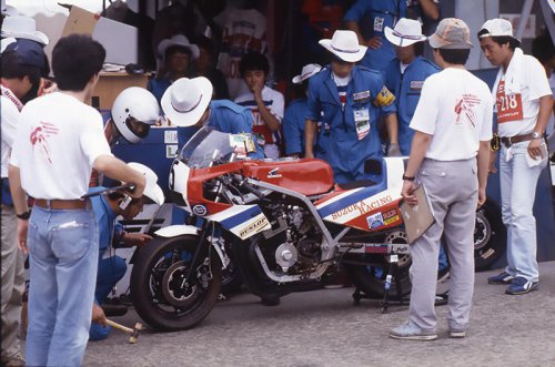 激選「昭和の名車」80's華やいだ中免時代! 受け継ぎ、磨き、伝える魂【空冷4発ヨンヒャク回顧録】