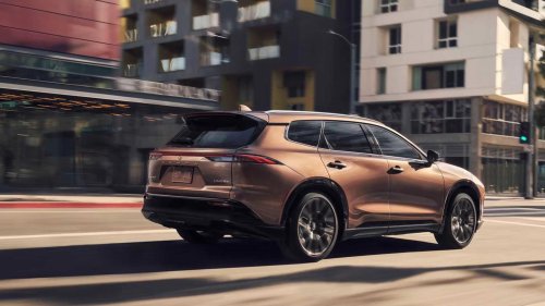 Toyota, Toyota Crown, Lexus IS, Lexus, Lexus NX, Why the Toyota Crown Signia is the perfect replacement for the Lexus NX