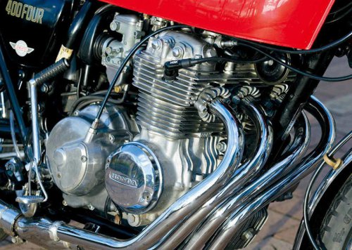 ホンダ「ドリームCB400FOUR」（1974年）当時の400ccクラスに唯一登場した4気筒スポーツモデル【空冷4発ヨンヒャク回顧録】