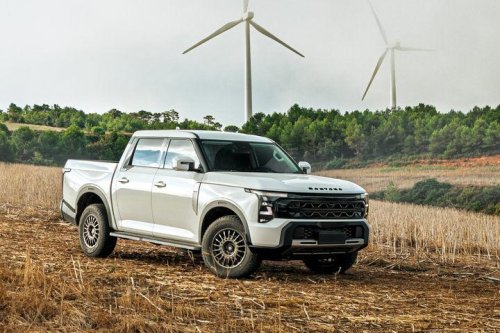 Conduje el Santana 400, el sorprendente pick-up con el que la marca española vuelve por la puerta grande