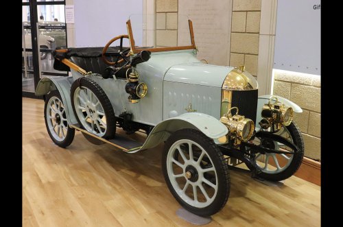 Los fantásticos modelos de automóviles que pusieron al mundo sobre ruedas