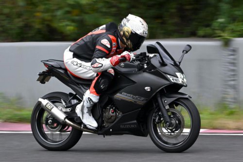 250ccがここまで化ける! ヨシムラサイクロンでジクサーSF250が“ひとクラス上の走り”に進化