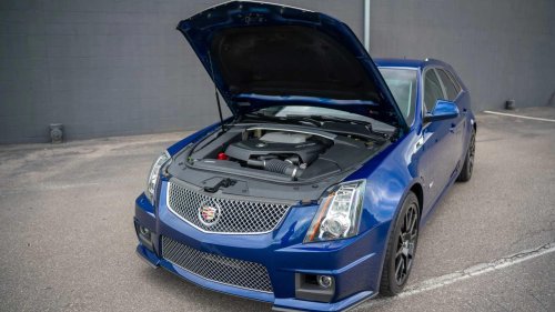 The forgotten luxury station wagon with a manual transmission and V8 power