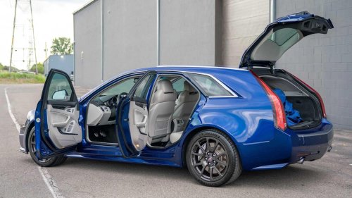 The forgotten luxury station wagon with a manual transmission and V8 power