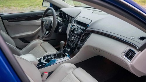 The forgotten luxury station wagon with a manual transmission and V8 power