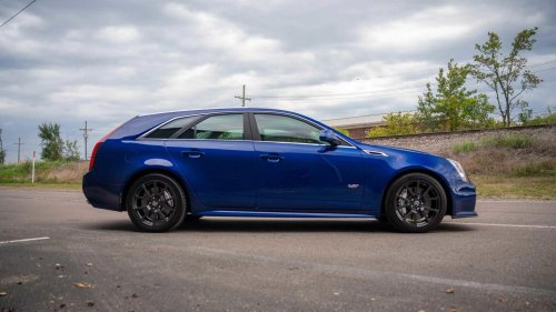 The forgotten luxury station wagon with a manual transmission and V8 power