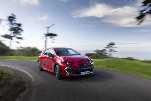 ¿Cuáles son los coches de gasolina que menos consumen en 2026?