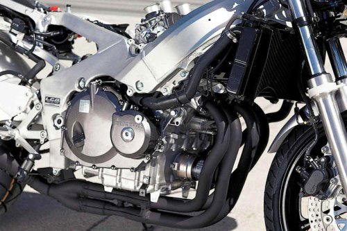 ホンダ「CBR400RR（NC29）」（1990年）新エンジンと低重心フレームによって第2世代に進化した“RR”