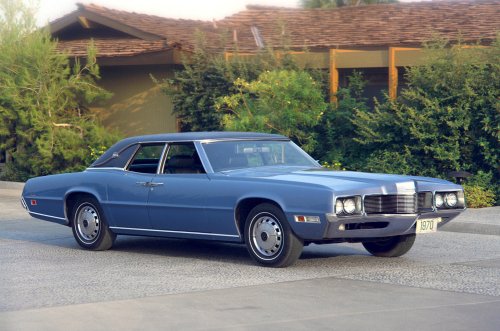 La excelente historia del Ford Thunderbird