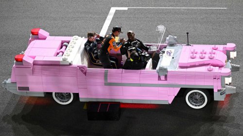 Cadillac | Full-Sized LEGO Cadillac Fleetwood Sixty Special Debuts With Terry Crews