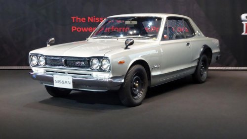 11 classic vehicles that still feel fast by today’s standards