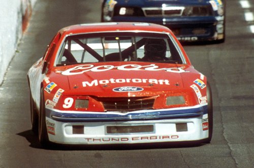 The excellent story of the Ford Thunderbird