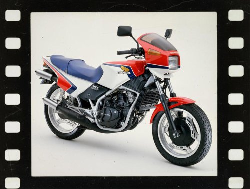 ホンダ「MVX250F」（1983年）【80年代に登場したホンダのバイク図鑑】