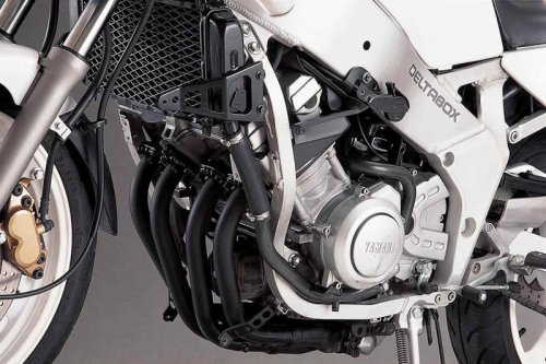 ヤマハ「FZR400（1WG）」（1988年）86年の初期型FZRを元にエンジンを改良し排気デバイスを加える