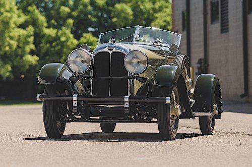 The elegant legends powered by the Straight Eight engine