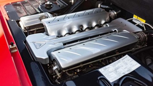 SuperCar, Vector M12: The last American manual V12 supercar ever made