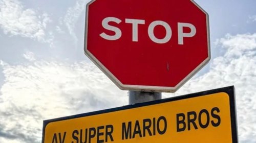 Nadie se lo creía, hasta que lo buscaron en Google Maps y alucinaron: esta señal avisaba de los peculiares nombres de varias calles en Zaragoza