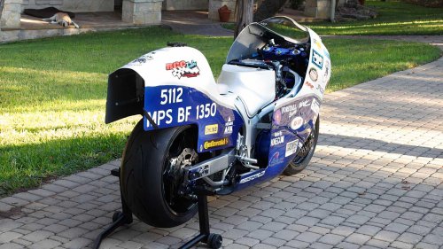 Suzuki built the fastest motorcycle nobody could handle
