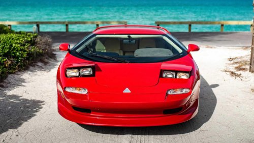 Vector M12: The last American manual V12 supercar ever made