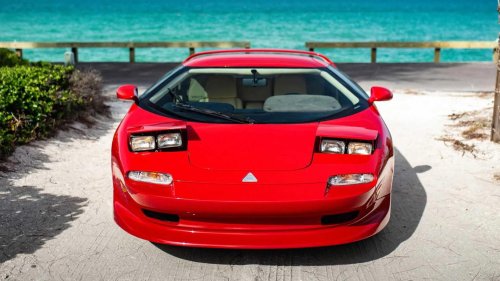 Vector M12: The last American manual V12 supercar ever made