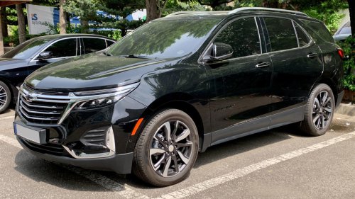 20 Cars You See Everywhere You Go In America