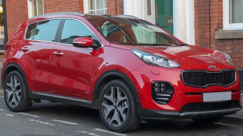 20 Cars You See Everywhere You Go In America