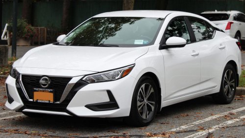 20 Cars You See Everywhere You Go In America