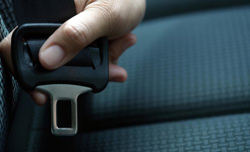 Las sanciones de tráfico más habituales en España: así multa la DGT y esto cuesta a los conductores en euros y en puntos