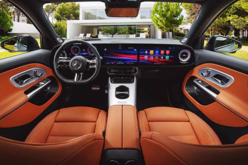 メルセデス・ベンツが、新型「GLB」を発表。まずはバッテリーEVの「EQテクノロジー」から販売開始