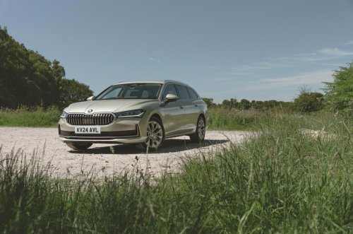 Coches híbridos enchufables con la mayor autonomía en modo eléctrico