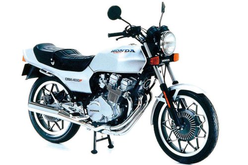 ホンダ「ドリームCB400FOUR」から「CBX400F」へと続く、デザインの進化を辿る【空冷4発ヨンヒャク回顧録】
