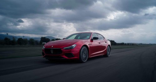 10 sedans that can outrun the C8 Corvette any day