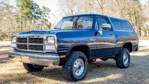 This Dodge Ramcharger SUV is shaping up to be a killer buy in 2026