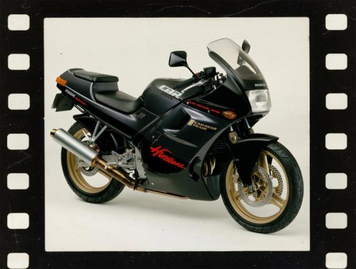 ホンダ「CBR250R」（1987年）【80年代に登場したホンダのバイク図鑑】