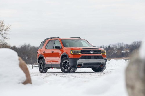 Is gray going away? Experts say people now want new cars with more brightly colored paint options