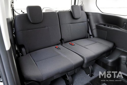 三菱 デリカD:5の売れ行きが倍増した理由は? 最新マイナーチェンジの進化点と唯一無二の魅力を解説