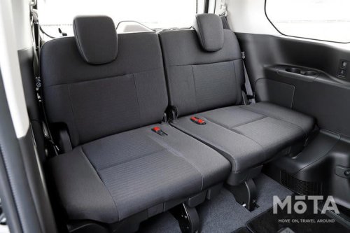 三菱 デリカD:5の売れ行きが倍増した理由は? 最新マイナーチェンジの進化点と唯一無二の魅力を解説