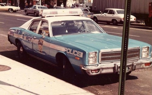 20 vintage photos of cars from the smokin’ seventies