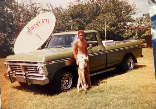 20 vintage photos of cars from the smokin’ seventies