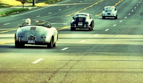 20 vintage photos of cars from the smokin’ seventies