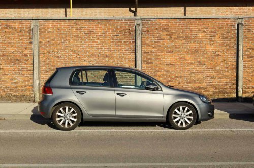 Probablemente lo has leído o lo has visto, pero ¿sabes realmente qué significa que un coche sea GT?