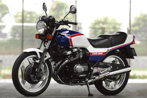 ホンダ「CBX400F」（1981年）長年のレース活動で蓄積された先進技術を結集したスーパースポーツ【空冷4発ヨンヒャク回顧録】