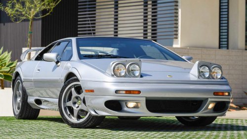 The Lotus Esprit V8 is a bargain in 2026